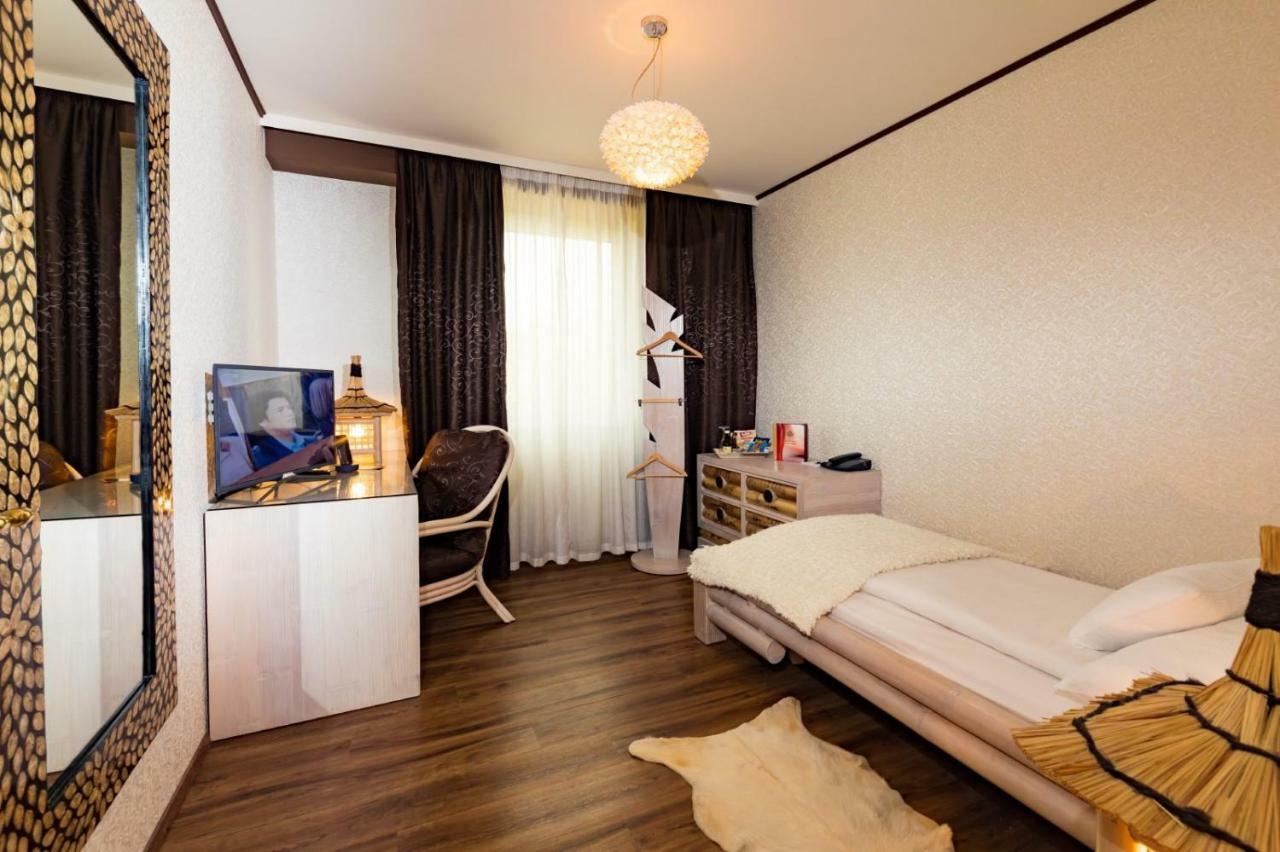 Hotel Freizeittempel Wiener Neustadt Ngoại thất bức ảnh