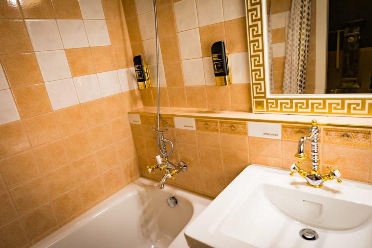 Hotel Freizeittempel Wiener Neustadt Ngoại thất bức ảnh